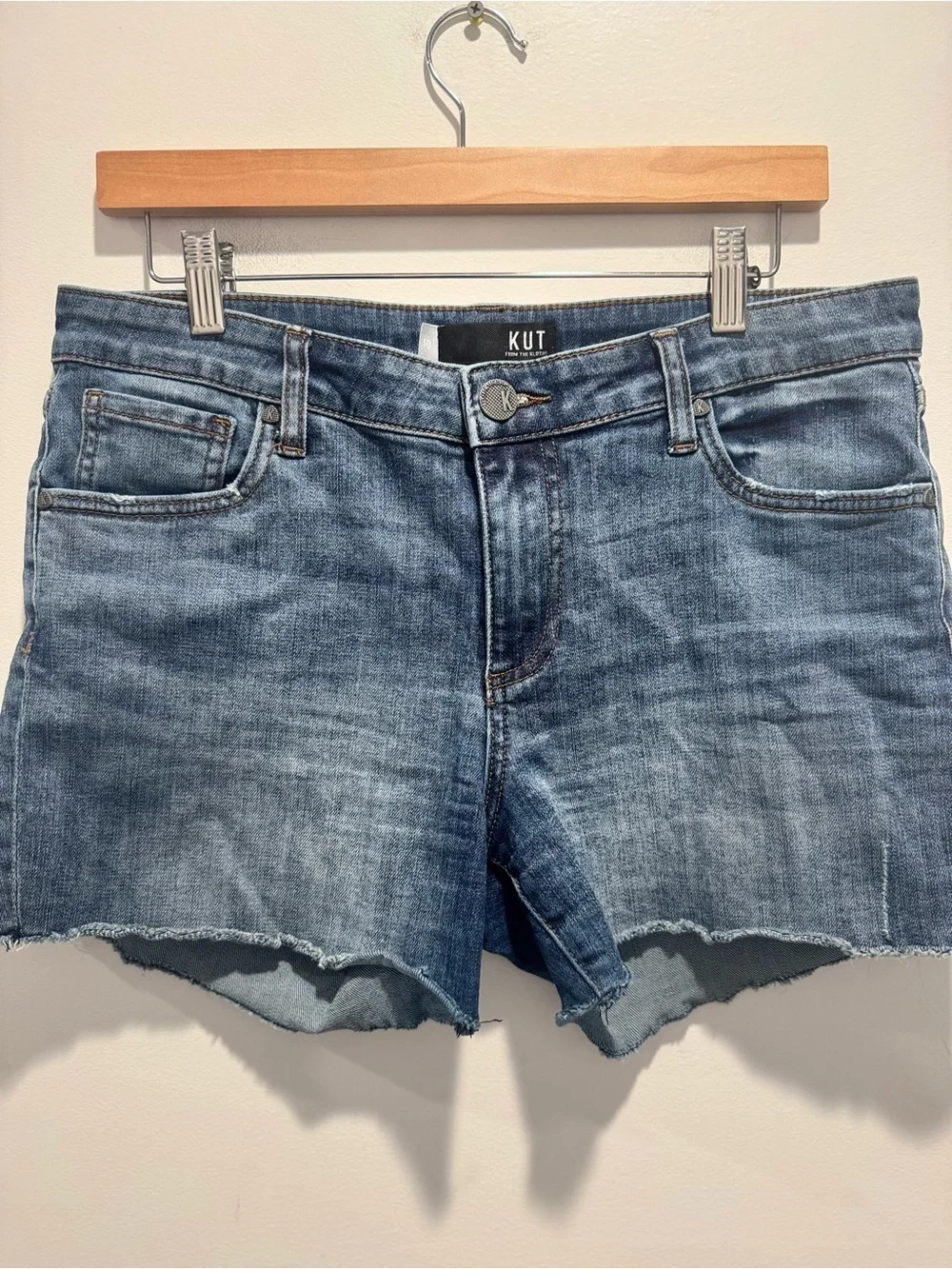 KUT FROM THE KLOTH Gidget medium wash denim shorts
